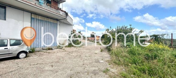 3 rooms Warehouse in Rome, Italy No. 147945 11