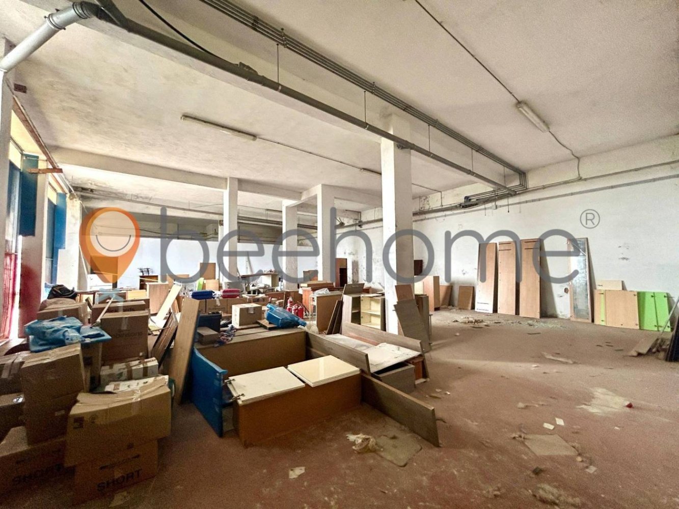 3 rooms Warehouse in Rome, Italy No. 147945