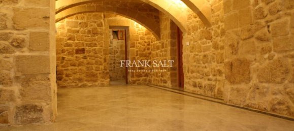 Casa de 3 dormitorios en Mdina, Malta No. 3502 2