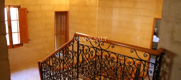 Casa de 3 dormitorios en Mdina, Malta No. 3502 24