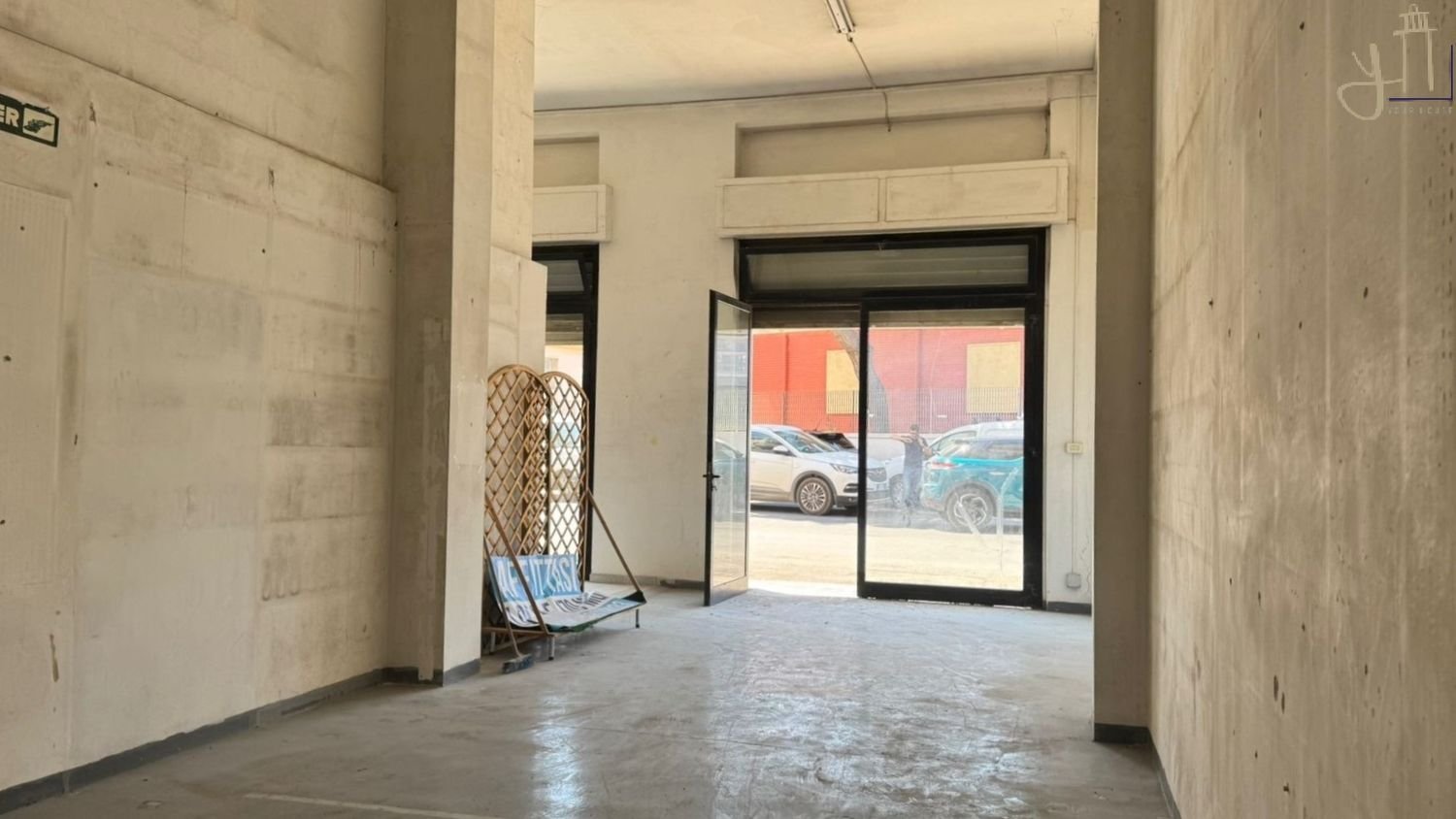 Gewerbliche Immobilie in Polignano a Mare, Italy 81m², Nr. 289385