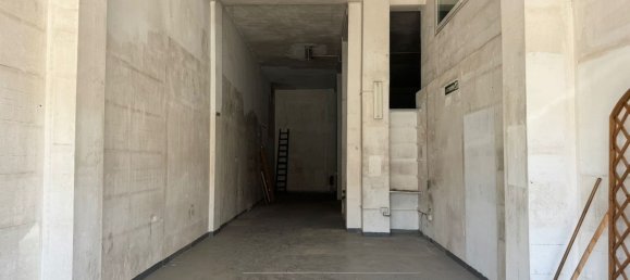 Gewerbliche Immobilie in Polignano a Mare, Italy 81m², Nr. 289385 2