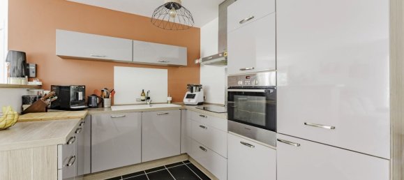 2 bedrooms Apartment in Marcq-en-Baroeul, France No. 325520 3