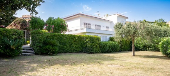 5 rooms Villa in Naples, Italy No. 351394 20