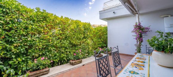 5 rooms Villa in Naples, Italy No. 351394 25