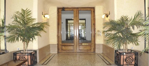 9 rooms Apartment in Paris, France No. 162018 15