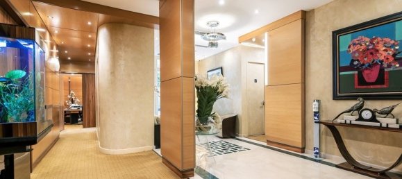 9 rooms Apartment in Paris, France No. 162018 14