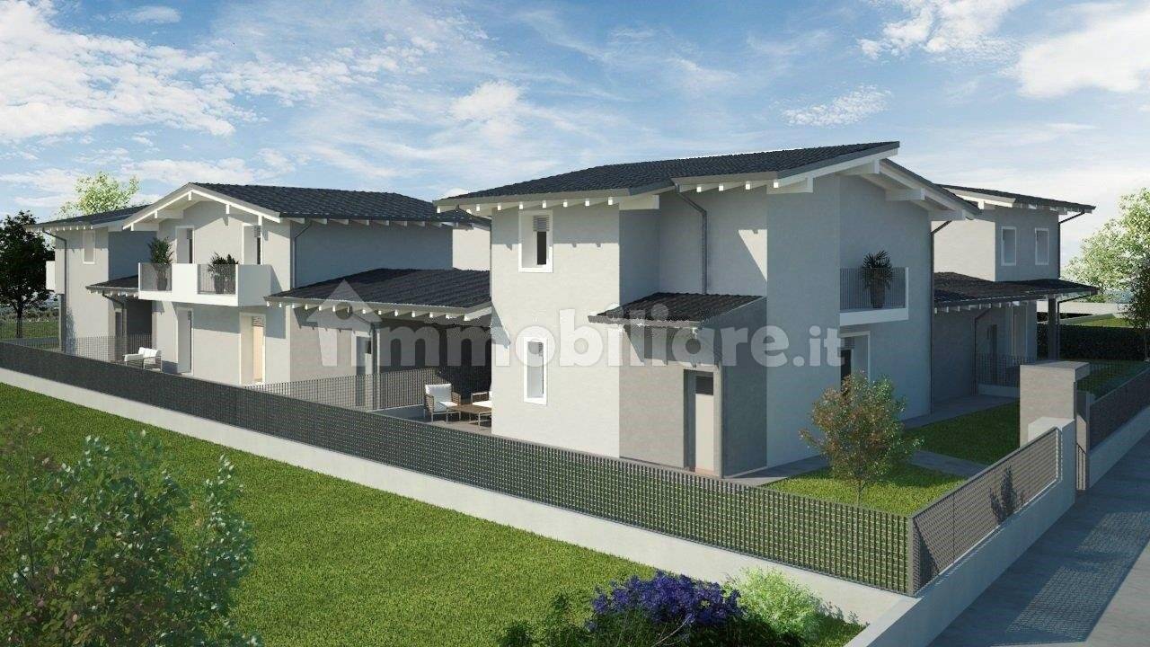 3 bedrooms Villa in Cadorago, Italy No. 167537