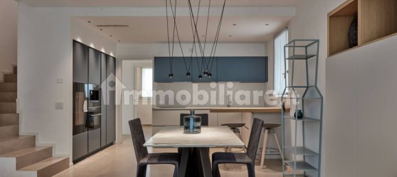 3 bedrooms Villa in Cadorago, Italy No. 167537 7