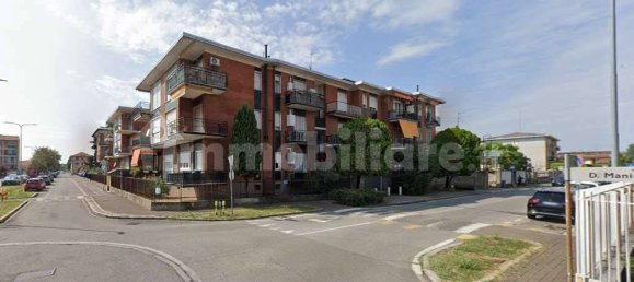 2 bedrooms Apartment in Magenta, Italy No. 260763 5