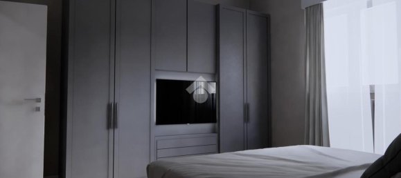 2 rooms Apartment in Prato, Italy No. 11370 7