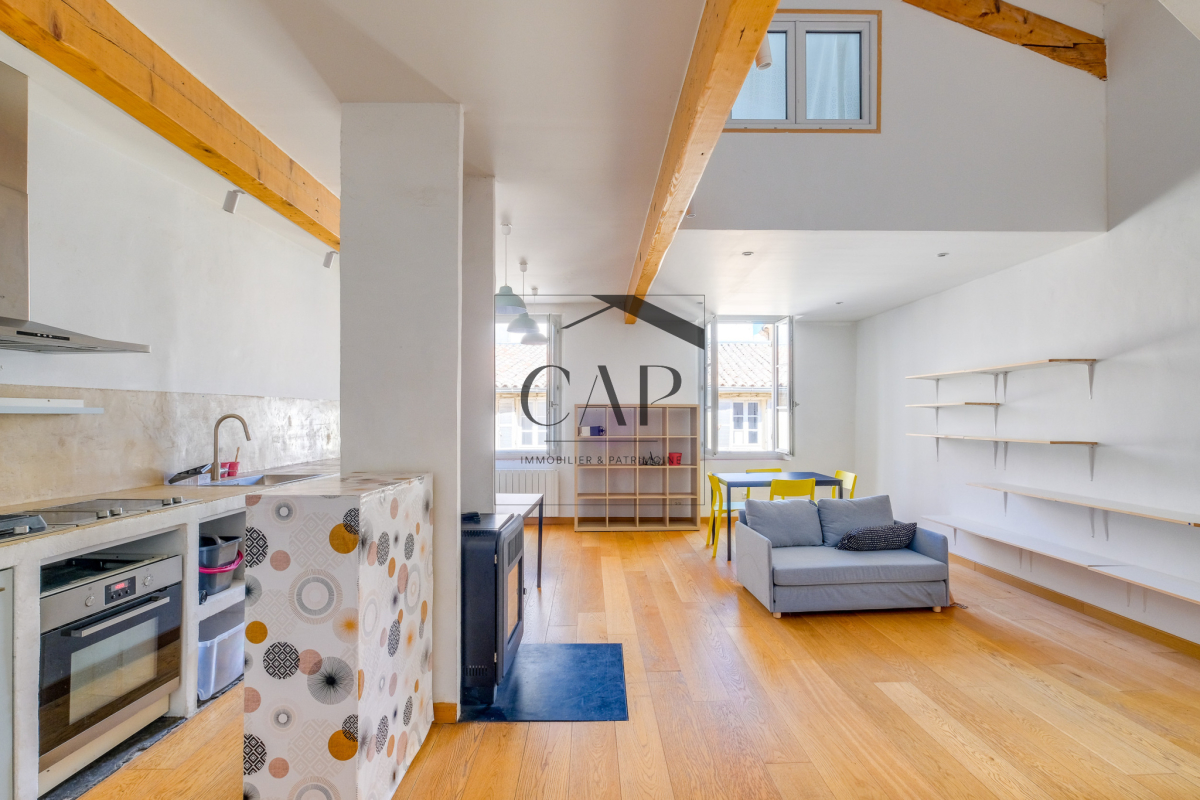 Duplex de 4 divisões em Aix-en-Provence, France N.º 322628