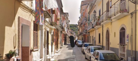 4 rooms Apartment in Altavilla Irpina, Italy No. 93715 2