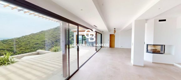 5 bedrooms Villa in Cavalaire-sur-Mer, France No. 291861 4