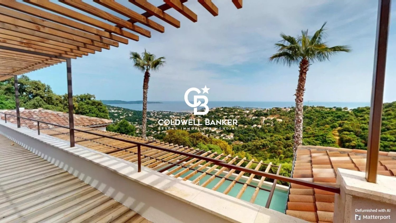 5 bedrooms Villa in Cavalaire-sur-Mer, France No. 291861