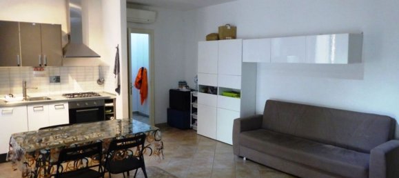 2 Schlafzimmer Wohnung in Livorno, Italy, Nr. 352313 4