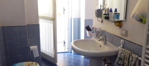 2 Schlafzimmer Wohnung in Livorno, Italy, Nr. 352313 11