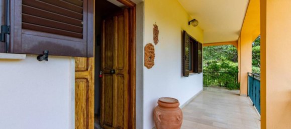 Villa de 6 dormitorios en Borgorose, Italy No. 44686 2