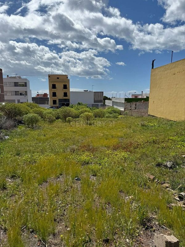 550m² Land in Santa Cruz de Tenerife, Spain No. 244821