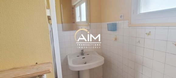 Casa de 3 dormitorios en Montlouis-sur-Loire, France No. 253790 8