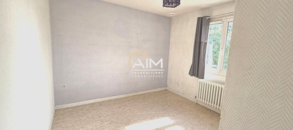 Casa de 3 dormitorios en Montlouis-sur-Loire, France No. 253790 4