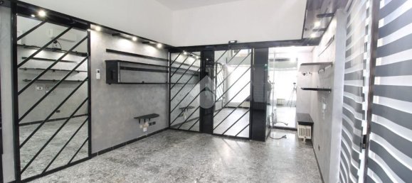 Propriété commerciale à Peschiera Borromeo, Italy 25m² No. 105023 4