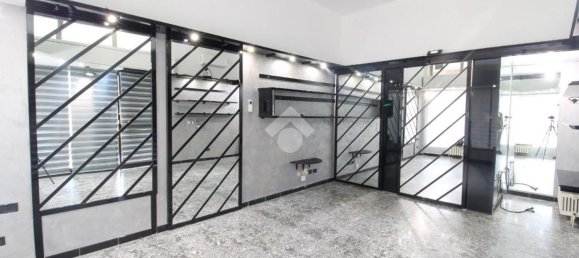 Propriété commerciale à Peschiera Borromeo, Italy 25m² No. 105023 3