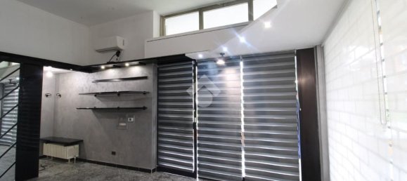 Propriété commerciale à Peschiera Borromeo, Italy 25m² No. 105023 9