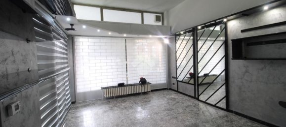 Propriété commerciale à Peschiera Borromeo, Italy 25m² No. 105023 18