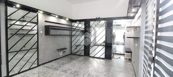 Propriété commerciale à Peschiera Borromeo, Italy 25m² No. 105023 19