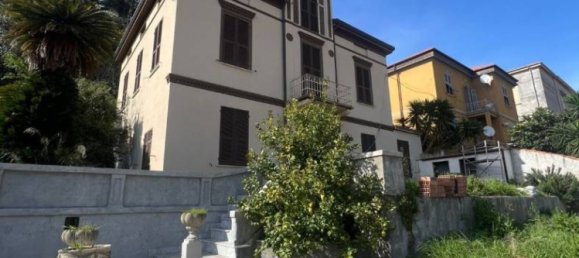 7 chambres Villa à La Spezia, Italy No. 174359 13