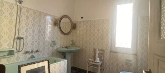 7 chambres Villa à La Spezia, Italy No. 174359 19