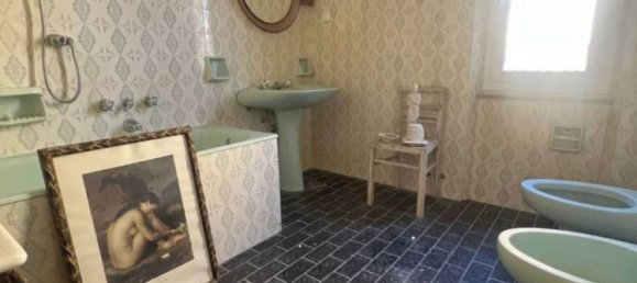 7 chambres Villa à La Spezia, Italy No. 174359 18