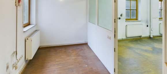 Gewerbliche Immobilie in Baden-Württemberg, Germany 470m², Nr. 63637 5