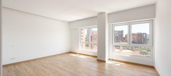 4 bedrooms Apartment in Lisbon, Portugal No. 133956 20