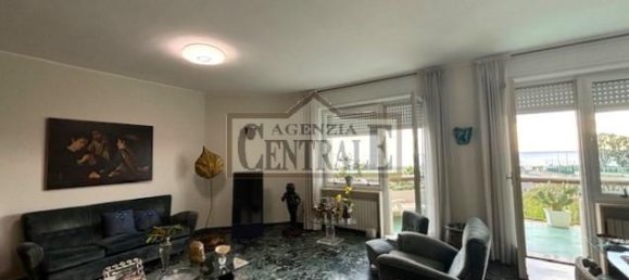 Квартира с 4 комнатами в Санремо, Италия № 230536 6