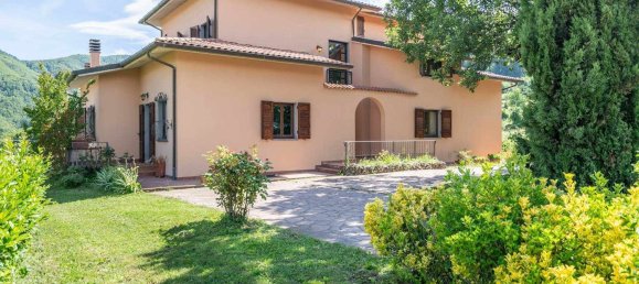 12 bedrooms Villa in Camporgiano, Italy No. 326502 2