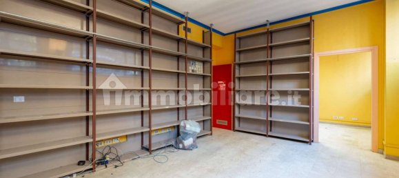 5 rooms Office in Milan, Italy No. 240952 10