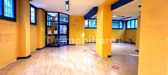 5 rooms Office in Milan, Italy No. 240952 2