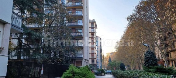 5 rooms Office in Milan, Italy No. 240952 29