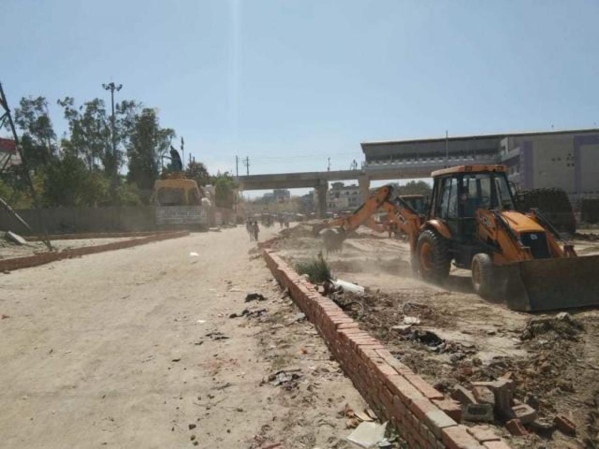  Land in Noida, India No. 30851