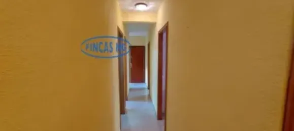 3 Schlafzimmer Wohnung in Alicante, Spain, Nr. 136069 5