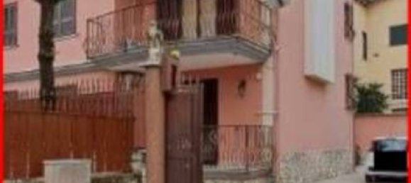 3 rooms Apartment in Villaricca, Italy No. 293982 2