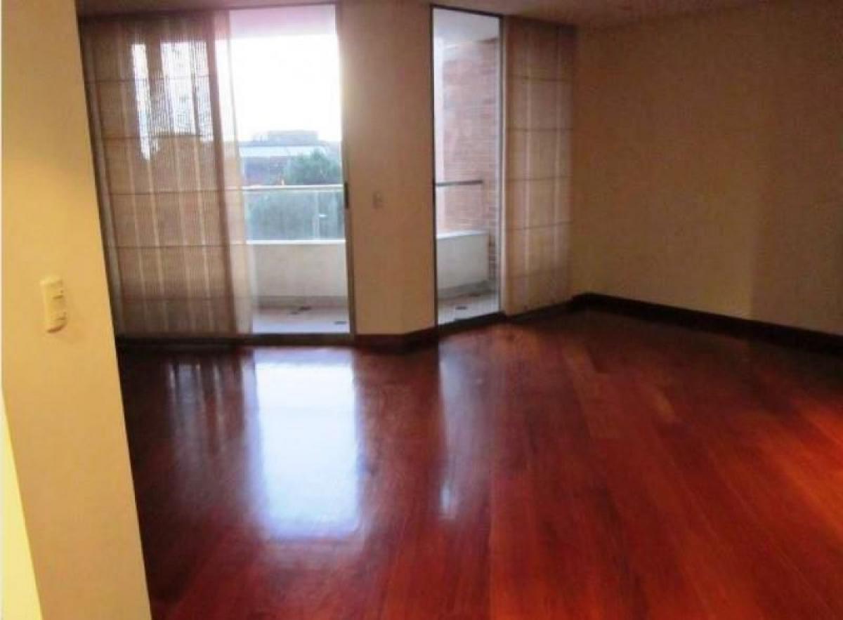 3 bedrooms House in Bogota, Colombia No. 13153