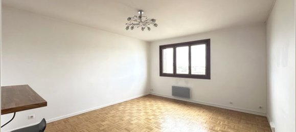3 bedrooms Apartment in Chartres, France No. 258082 4