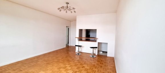 3 bedrooms Apartment in Chartres, France No. 258082 3
