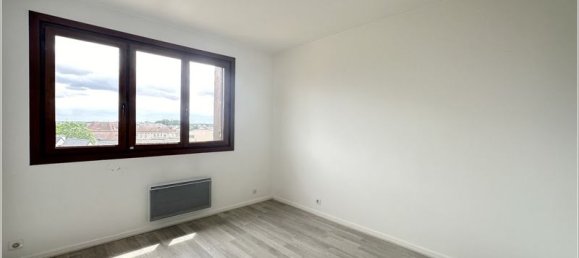 3 bedrooms Apartment in Chartres, France No. 258082 12