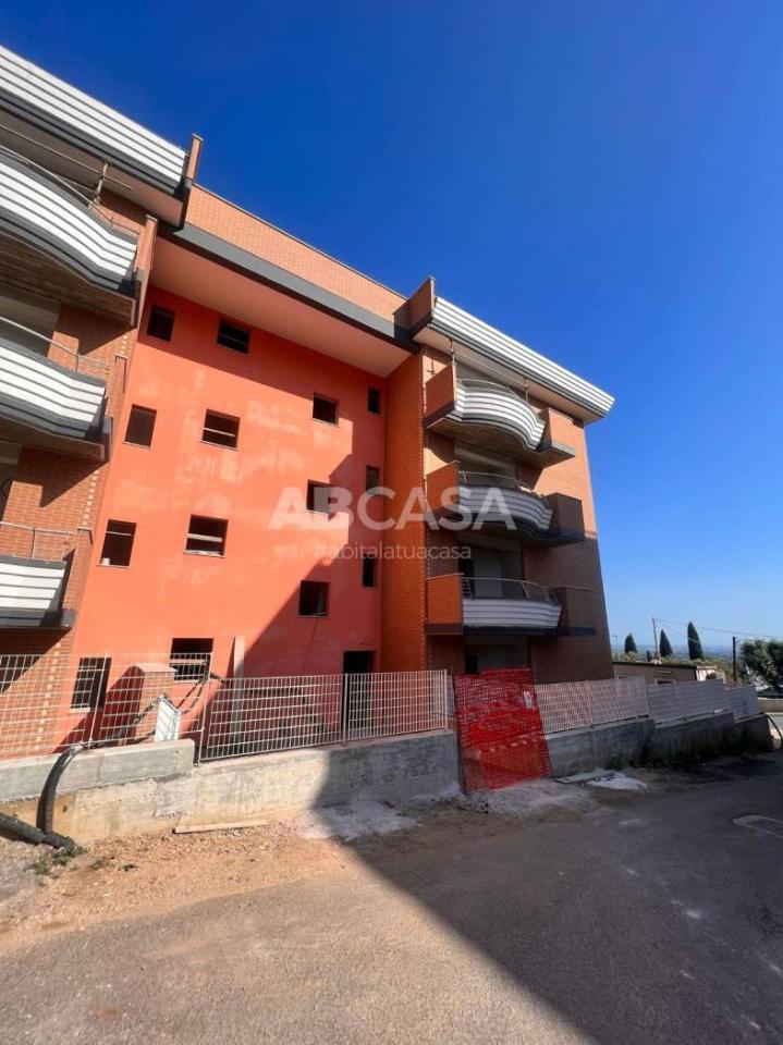 Квартира с 2 комнатами в Веллетри, Италия № 157422