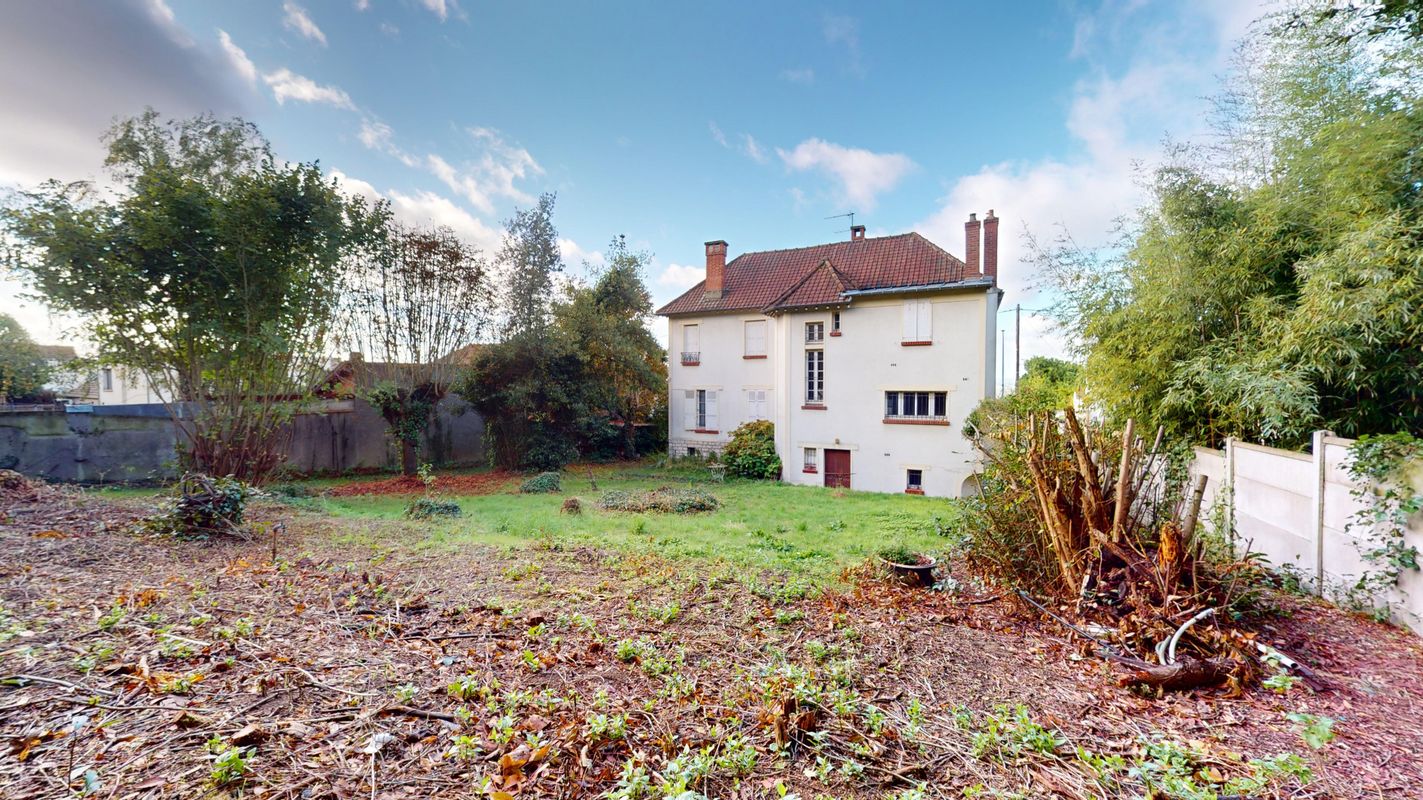 Casa de 5 dormitorios en Cormeilles-en-Parisis, France No. 177561