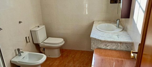 Дом с 3 спальнями в Лломбай, Испания № 68240 7